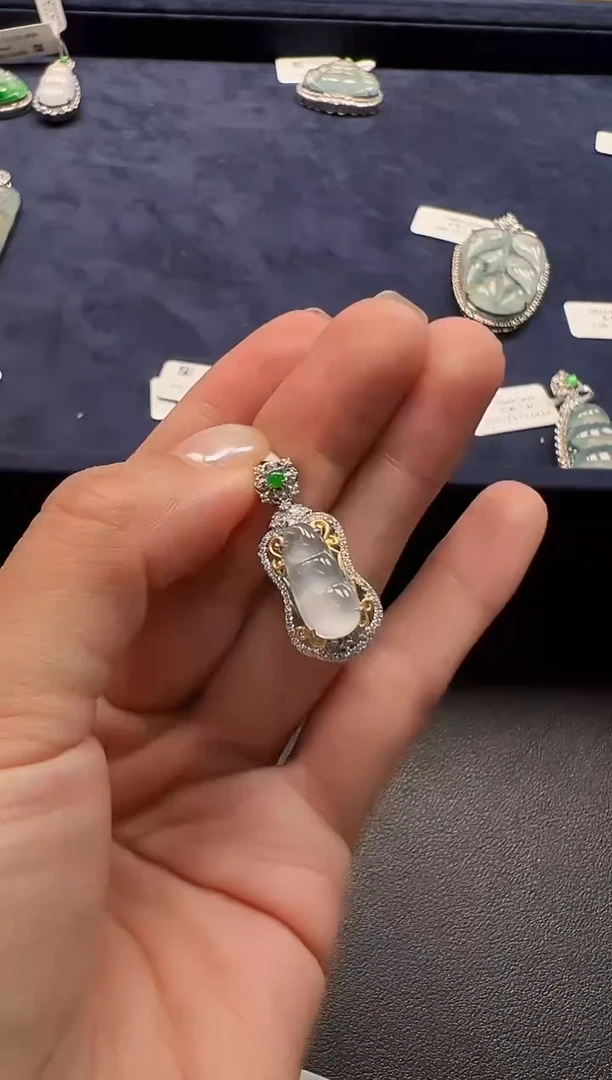 颈饰18K金镶嵌翡翠KXZ1122-020