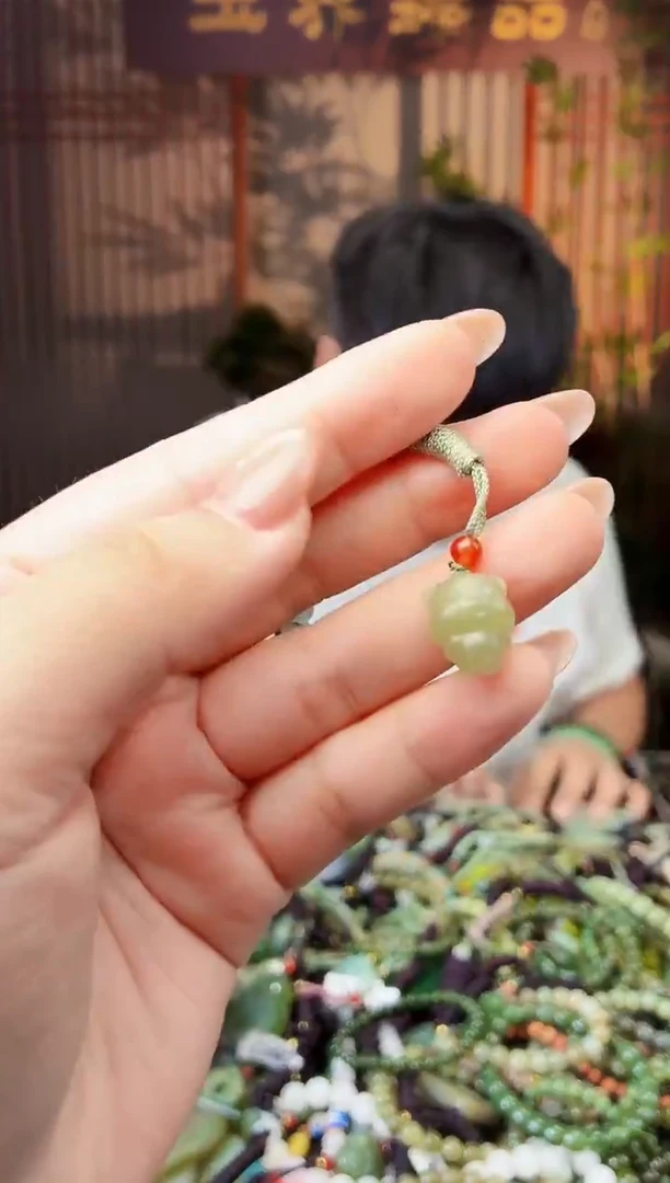 颈饰未镶嵌和田玉多样性发货拍一发一