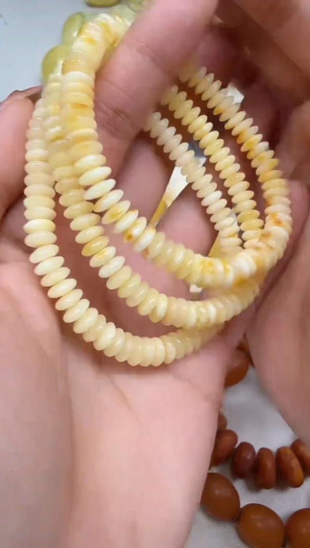未镶嵌琥珀裸石随机一串