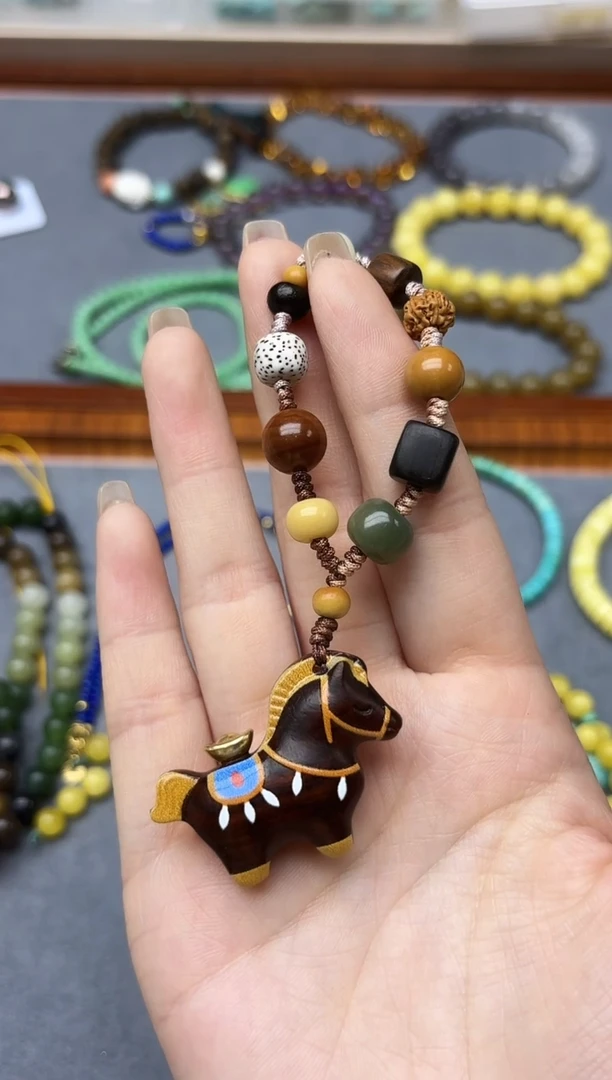 未镶嵌车挂玛瑙/玉髓玛瑙小马挂件ZD