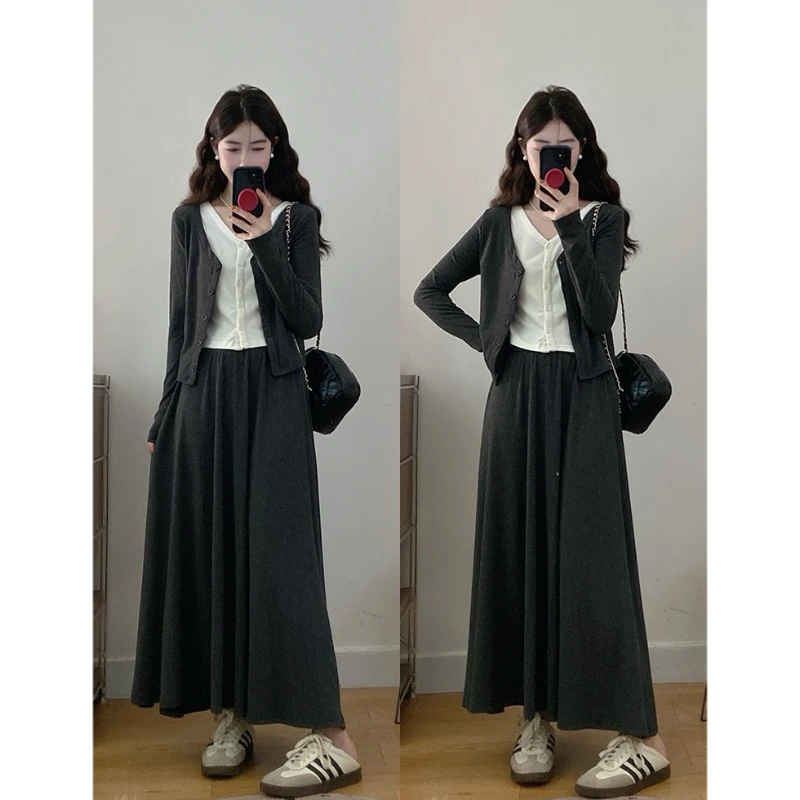 大码女装秋季新款设计感假两件长袖T恤半身裙洋气减龄显瘦穿搭