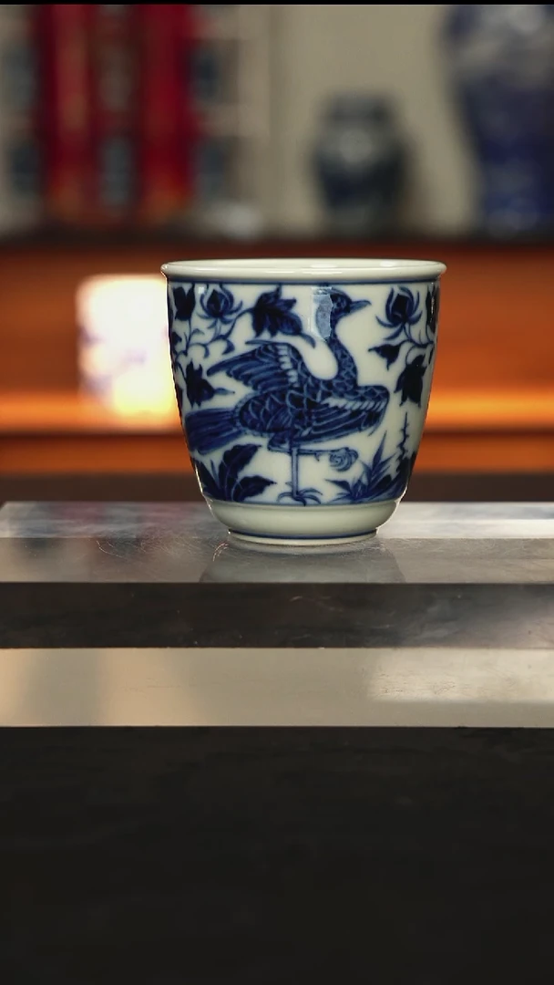 元黛工坊孔雀手握杯