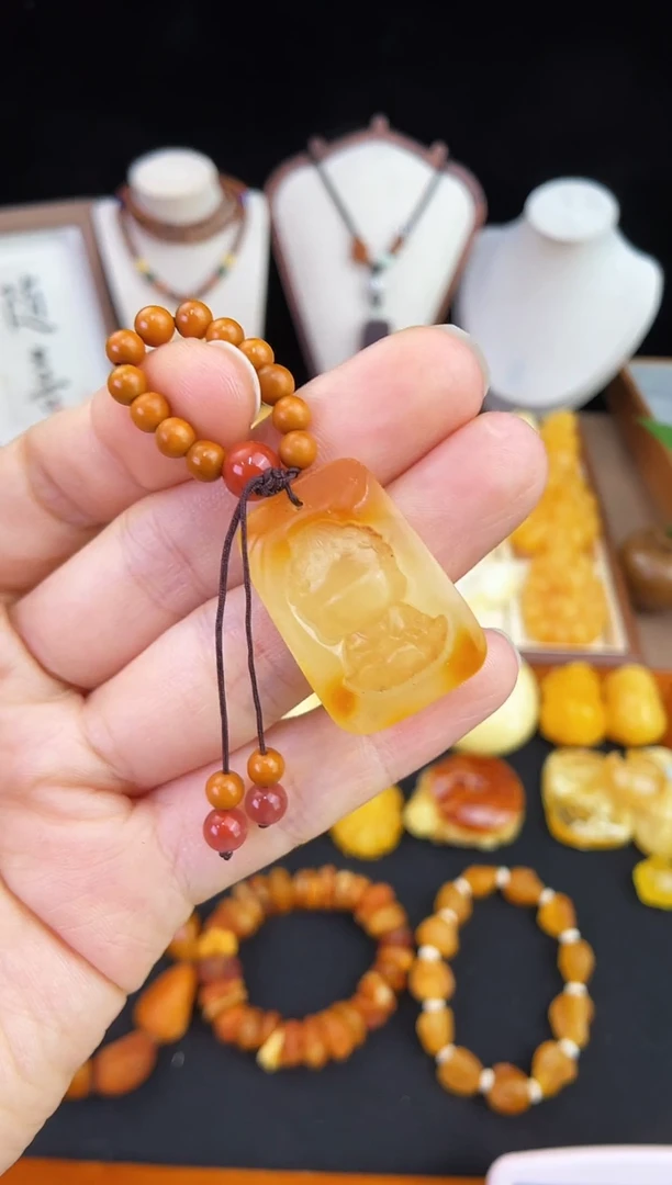 琥珀未镶嵌珠宝奇石柒月