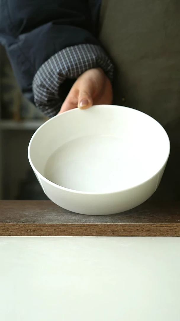 【闪购商品】陶瓷微瑕出西班牙极简白沙拉碗@4-2@