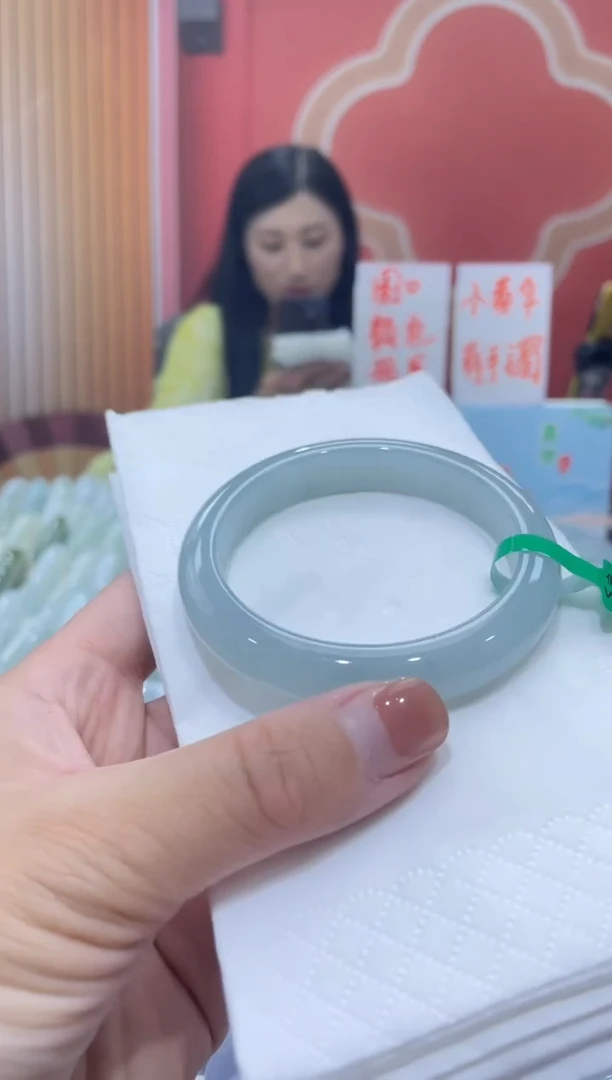 翡翠手镯未镶嵌00008520