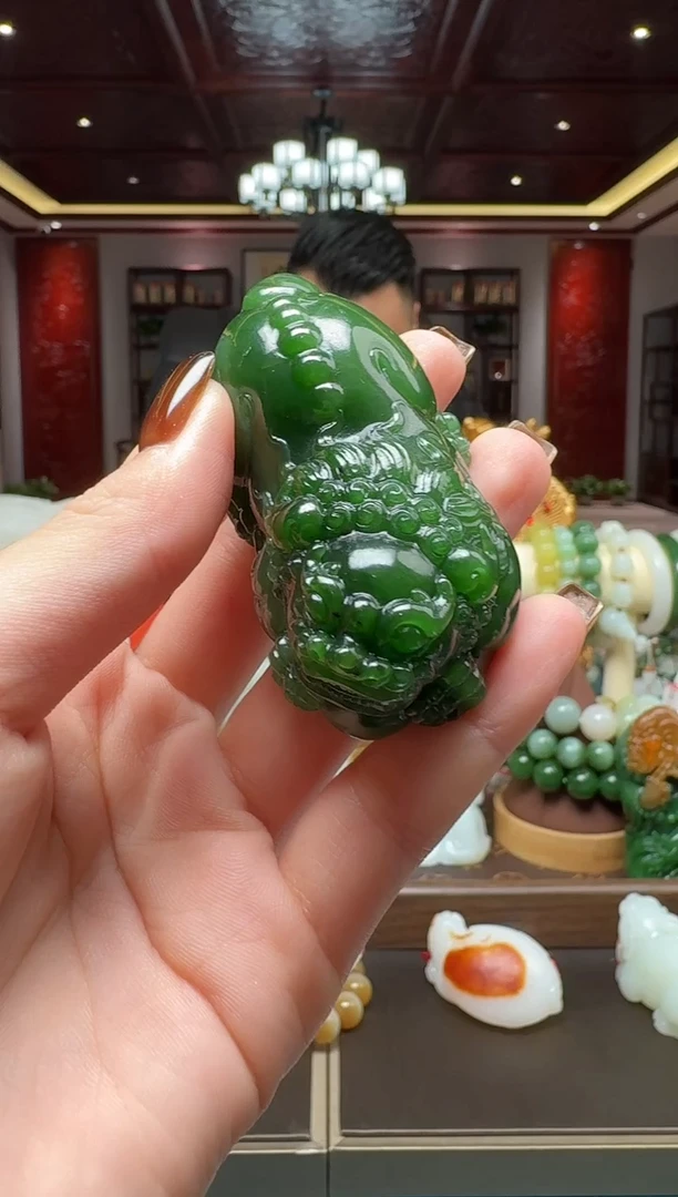 未镶嵌和田玉挂件by
