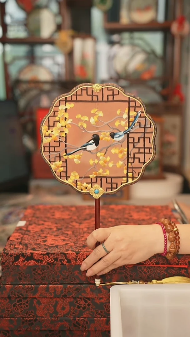 扇子团扇 绣花双面非遗