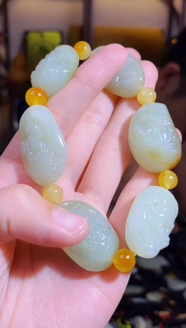 颈饰未镶嵌和田玉1