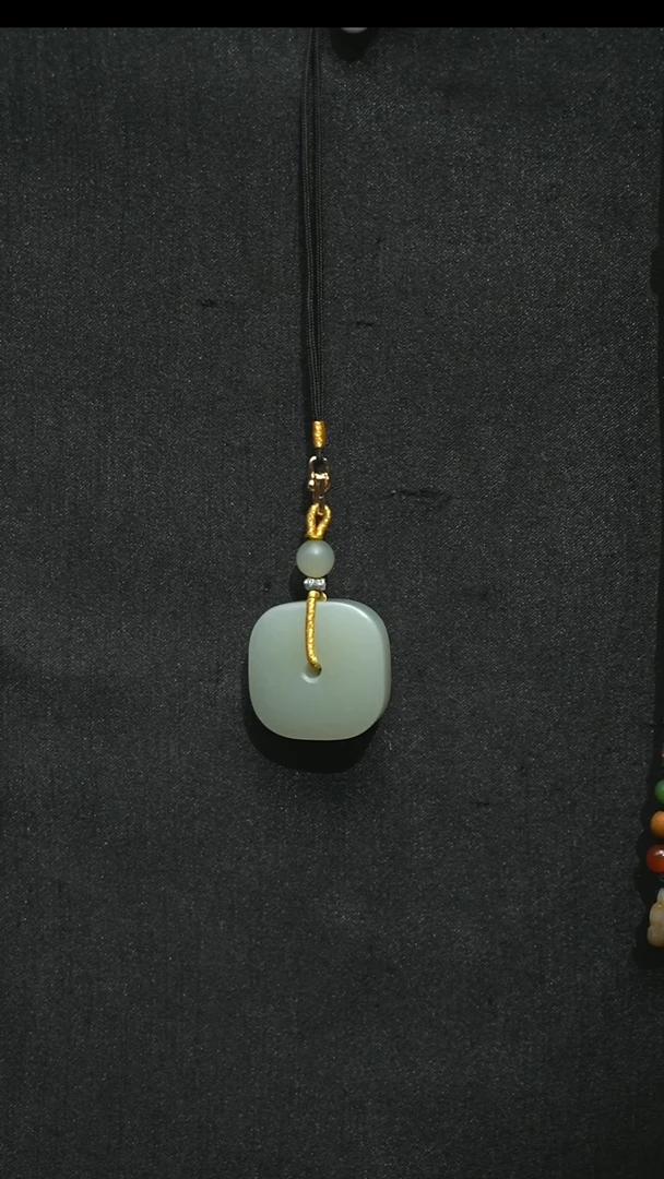 颈饰未镶嵌和田玉颈饰 未镶嵌 和田玉