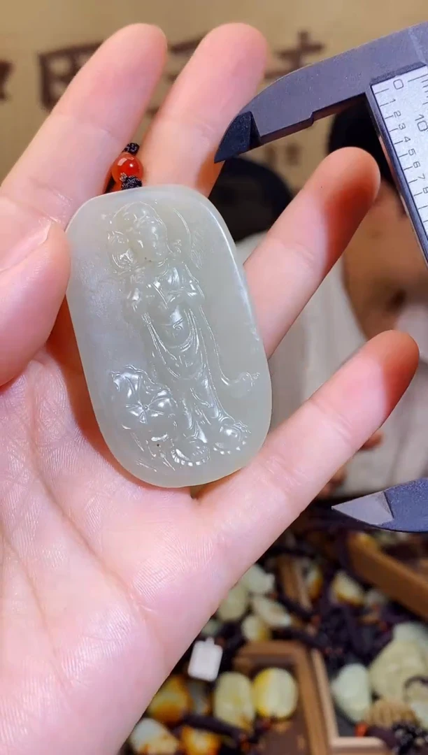 和田玉未镶嵌颈饰1