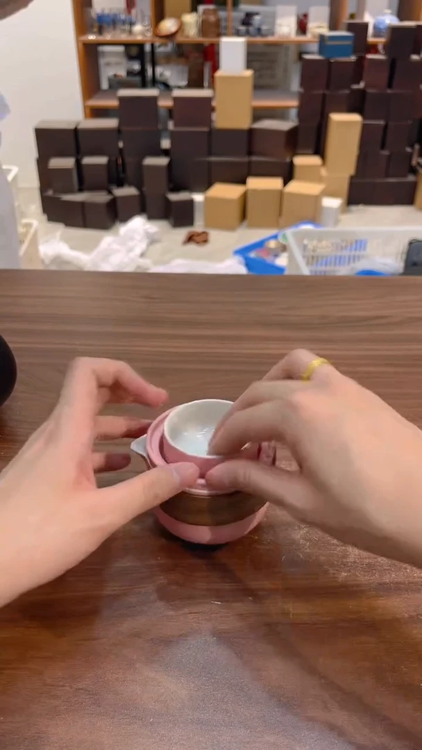 陶瓷茶具发了清清