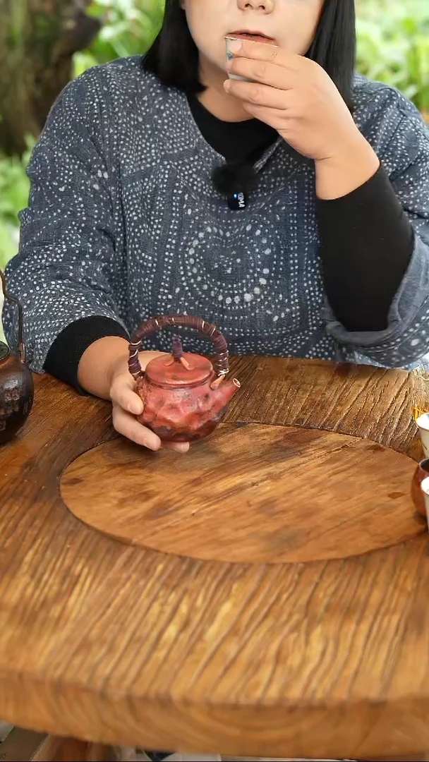 爱***?陨石坑小泡壶150ml