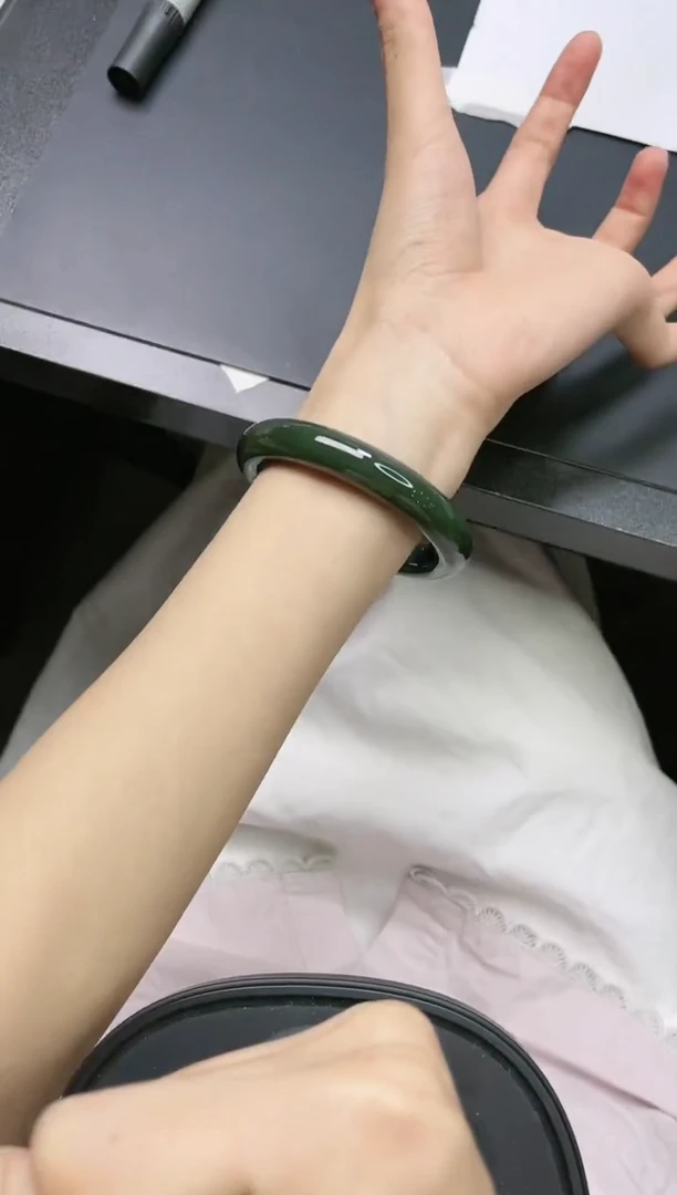 和田玉手镯未镶嵌86-56.8