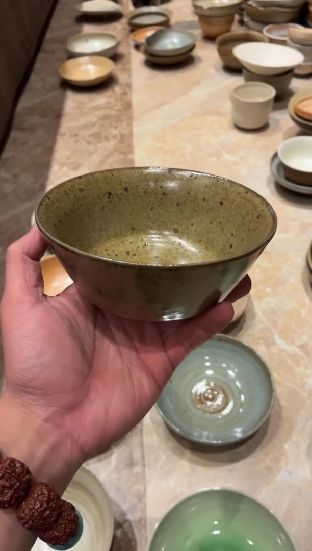 瓷片全量  5.5寸燕麦色马蹄碗