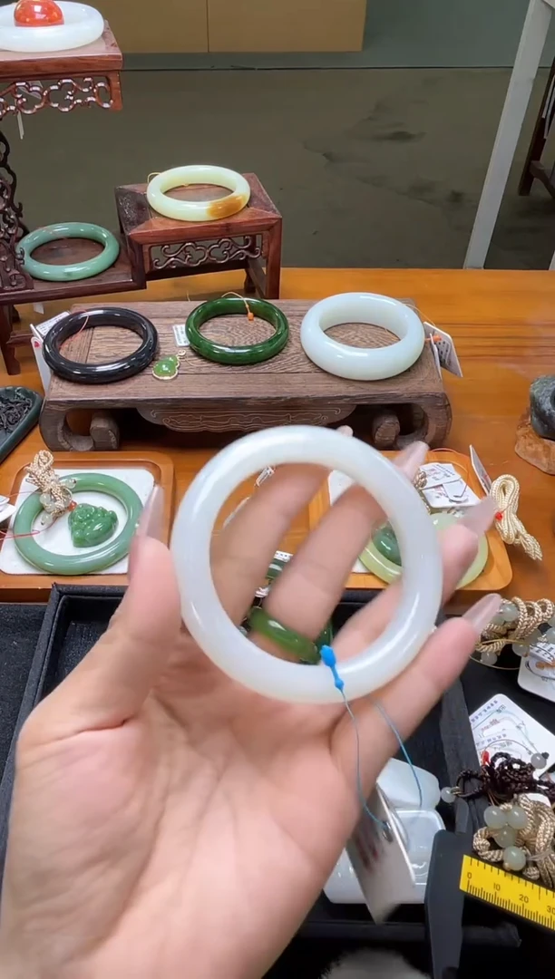 未镶嵌手镯和田玉沈**然青海野牛沟白玉 57圈