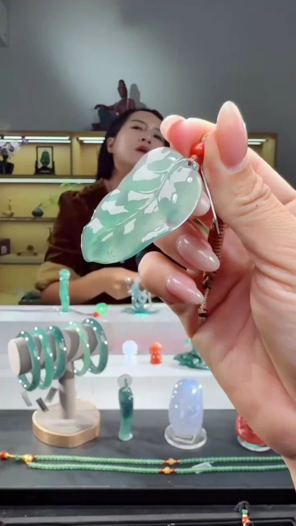 吊坠(不含链)未镶嵌翡翠叶子