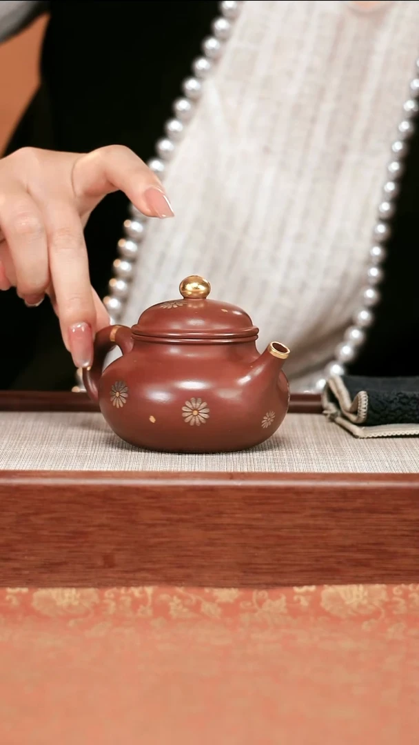 宜兴紫砂壶    0420  A17