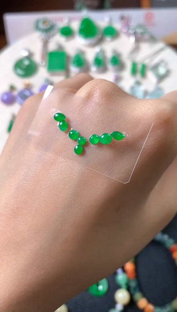 未镶嵌定制翡翠裸石（镶嵌定制）