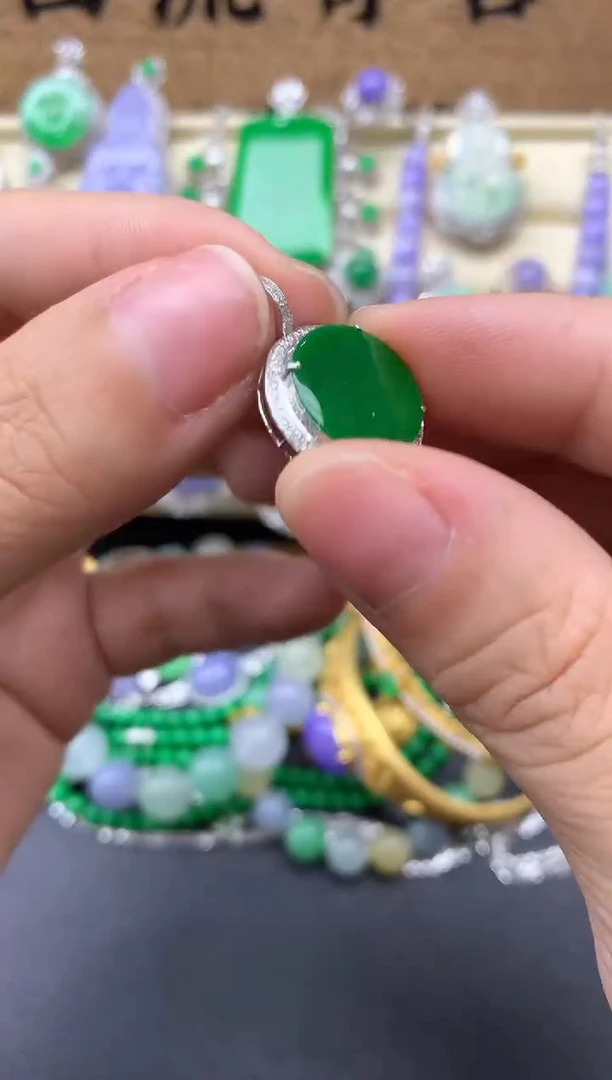 【闪购商品】翡翠颈饰18K金镶嵌265-中国好珍宝