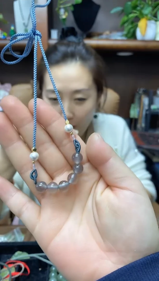 未镶嵌岫玉吊坠·