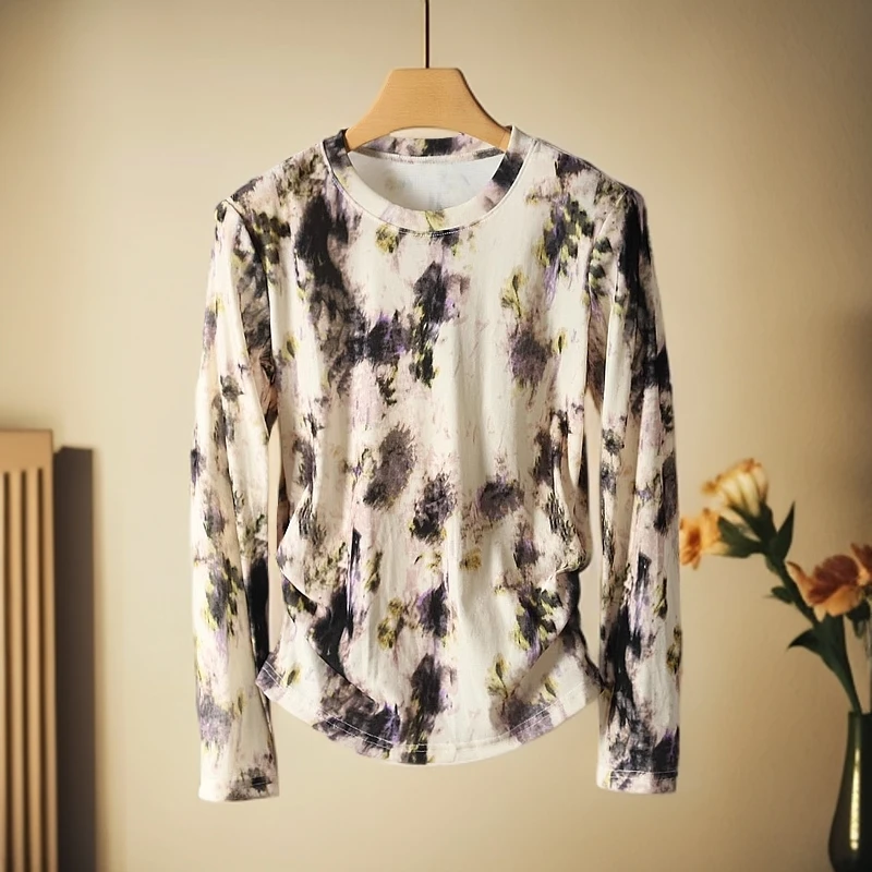 TA图剪标植绒圆领印花复古晕染捏褶修身上衣女士021品牌折扣25春