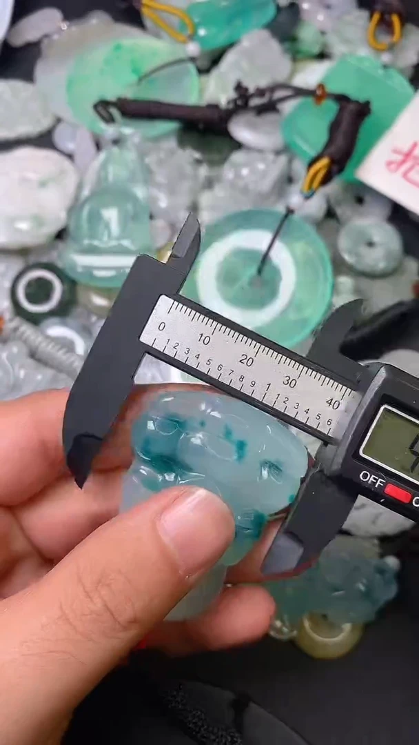 颈饰未镶嵌翡翠含赠品绳子发货多样性GY蓝花