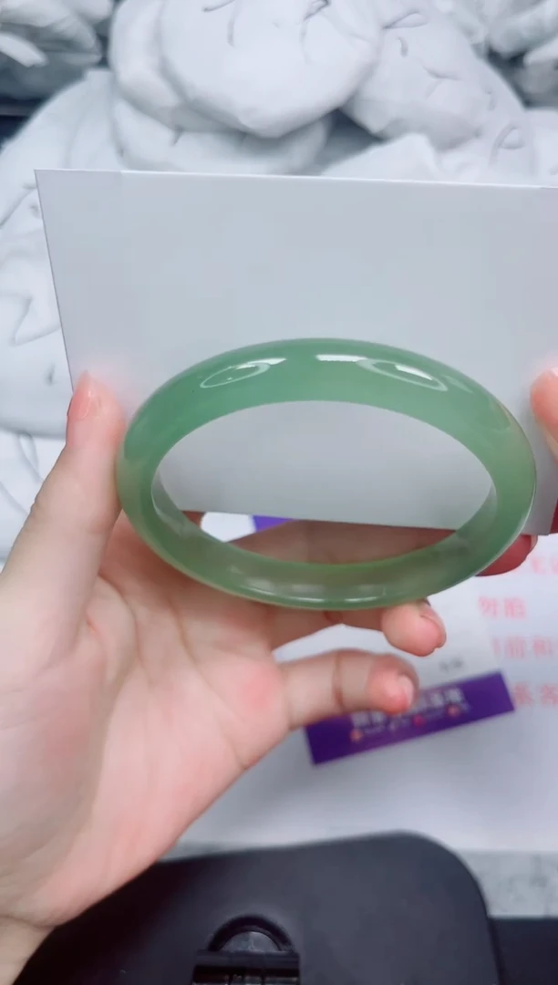 石英质玉手镯未镶嵌95-62