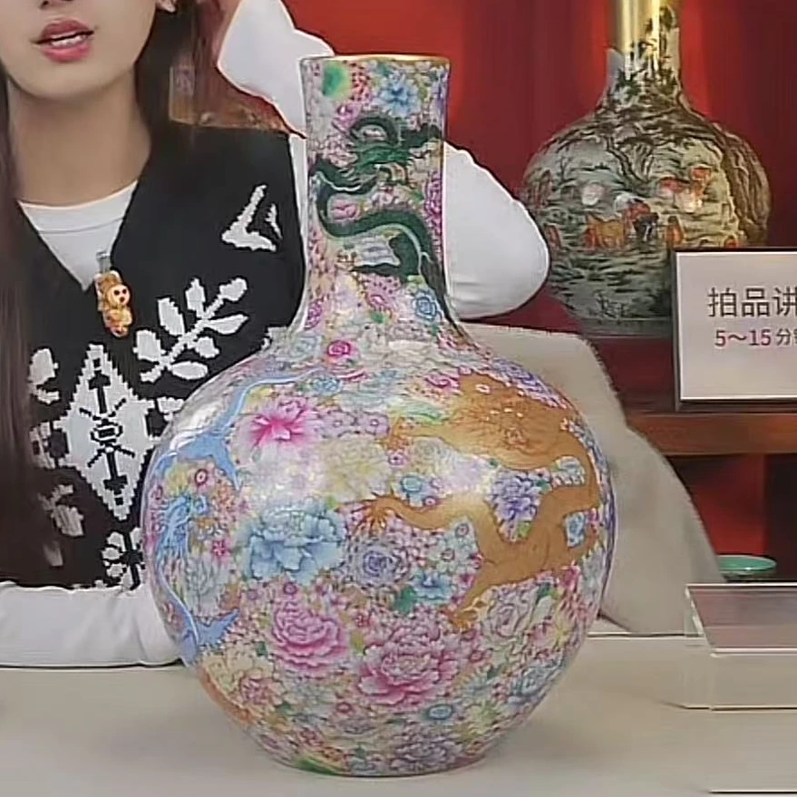 国呈拍卖古董瓷器