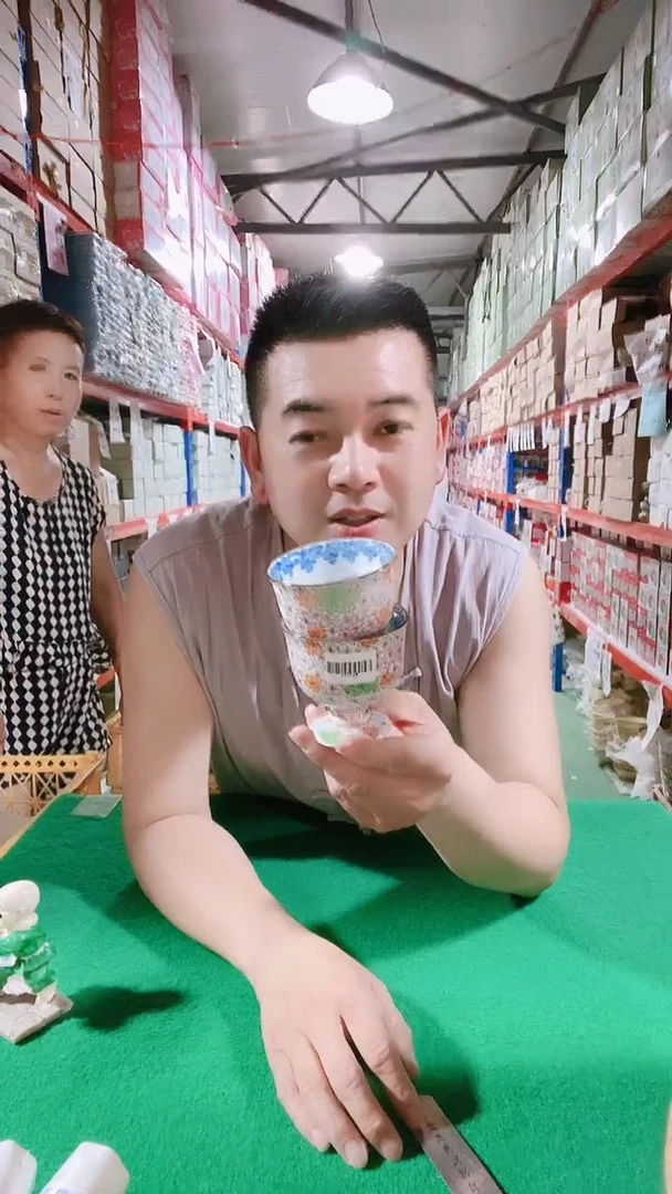 瓷片碗碟好物一件不留@@1