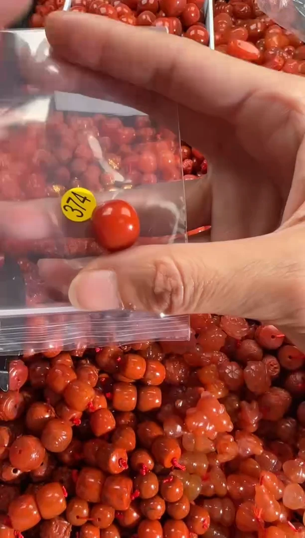 【闪购商品】南红玛瑙颈饰未镶嵌1