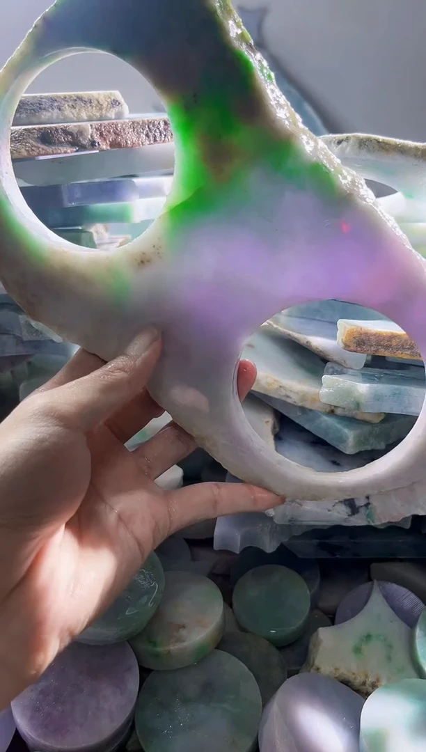 翡翠裸石爱*花缅甸翡翠A货陈4022