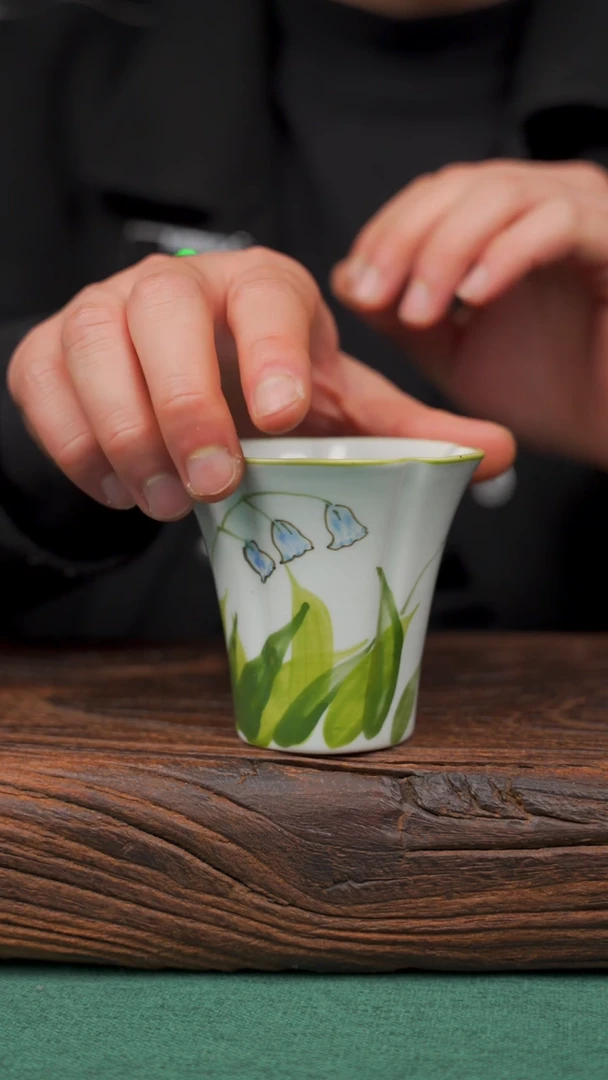 【闪购商品】瓷片17寻一缕瓷香杯釉下手工手绘瓷器