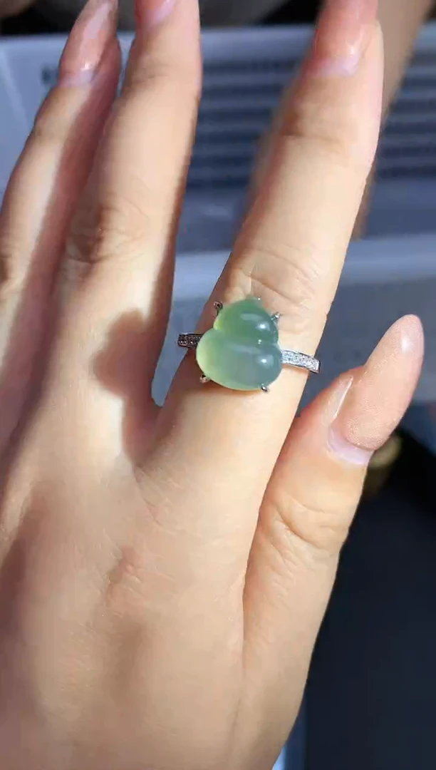 颈饰银S925镶嵌翡翠2025120201