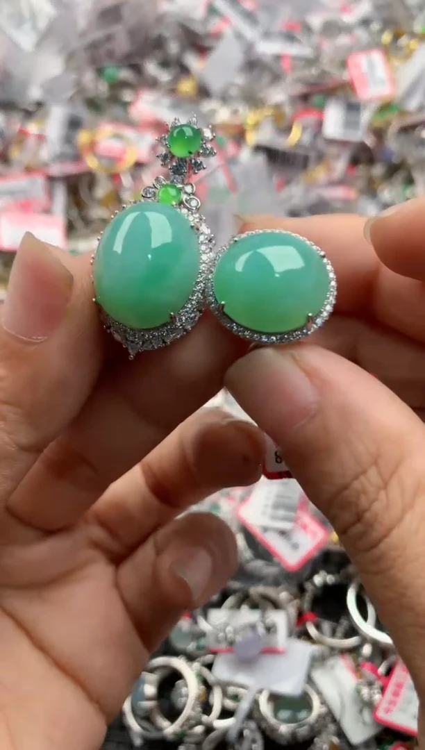 银S925镶嵌戒指翡翠888             4