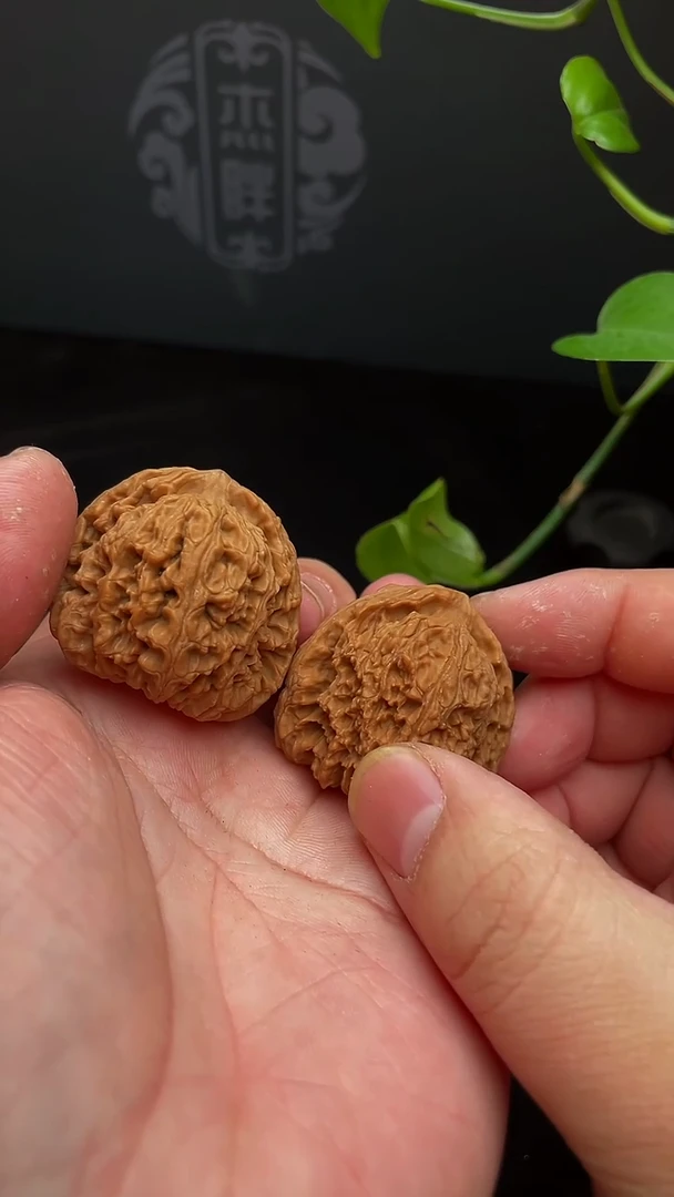 【闪购商品】文玩核桃把件39尺南疆，团（全品）