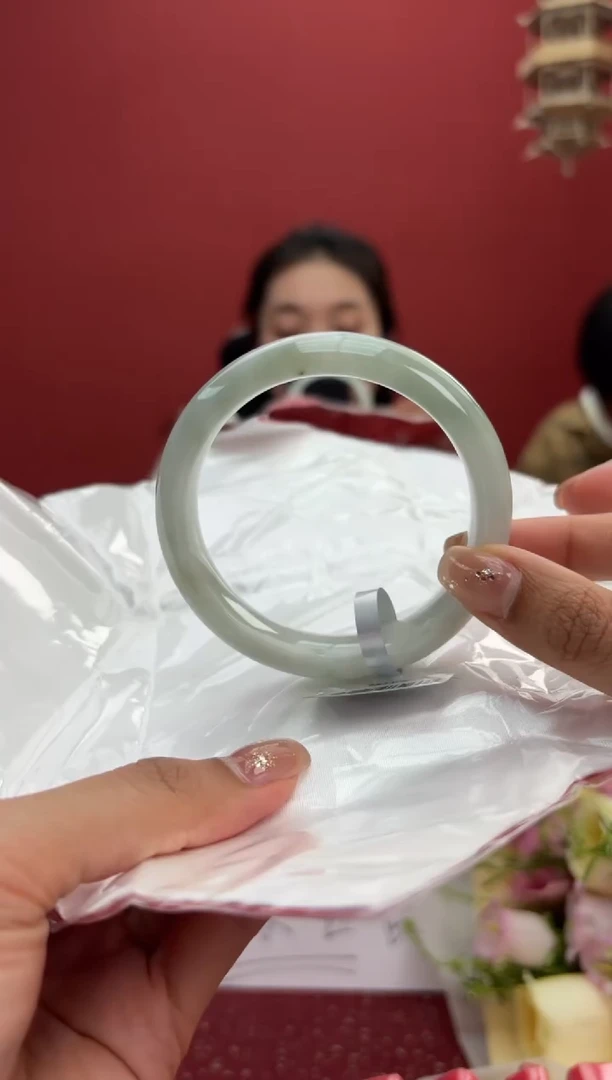 【闪购商品】翡翠手镯未镶嵌2手镯