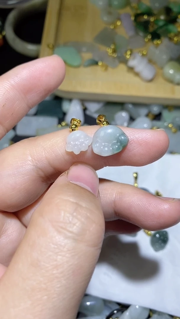 【闪购商品】翡翠颈饰未镶嵌/10000116