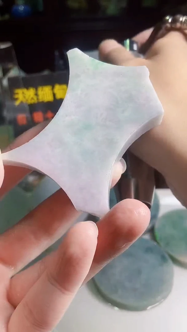 颈饰未镶嵌翡翠缅甸翡翠A货020