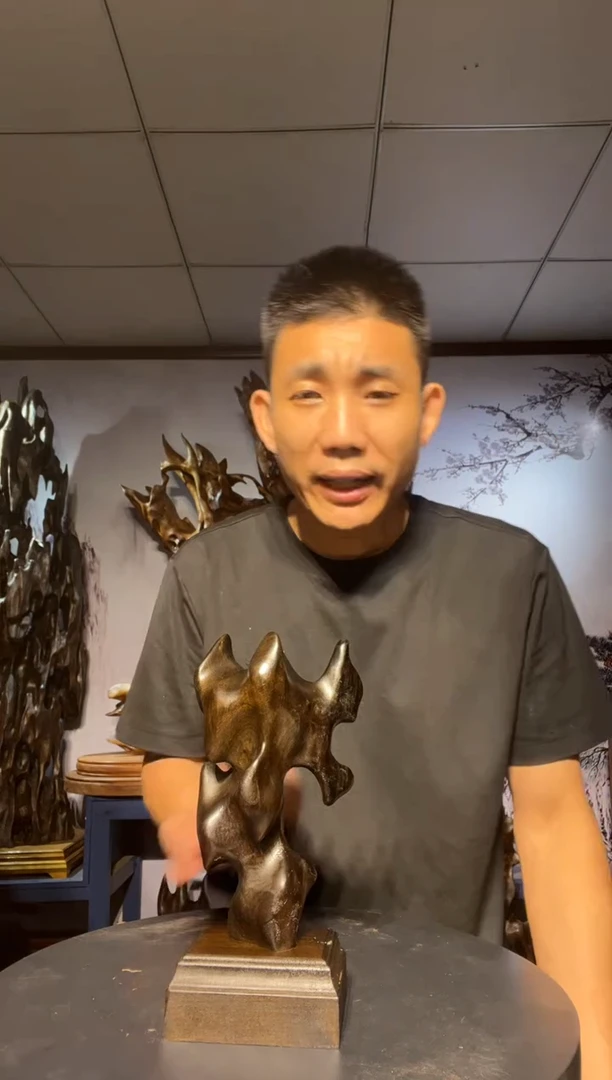 金丝楠木雕款飞*金丝楠木工艺品摆件