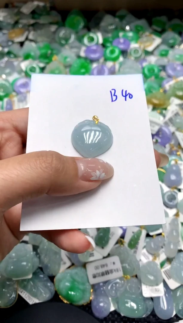 【闪购商品】翡翠颈饰18K金镶嵌V1111111111111111