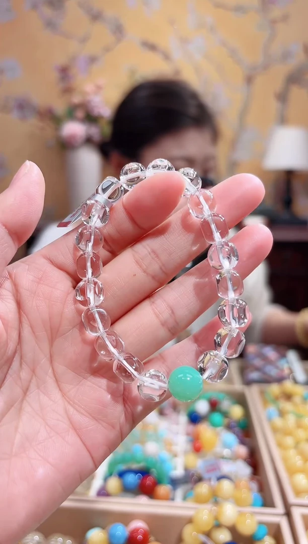 未镶嵌手链水晶设计款手串天然晶体结构