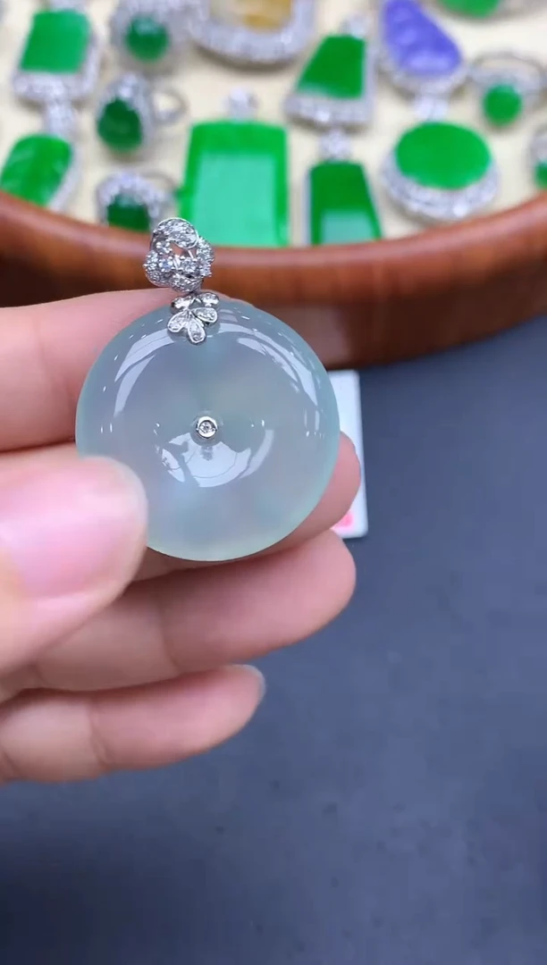 颈饰18K金镶嵌翡翠291-中国好珍宝