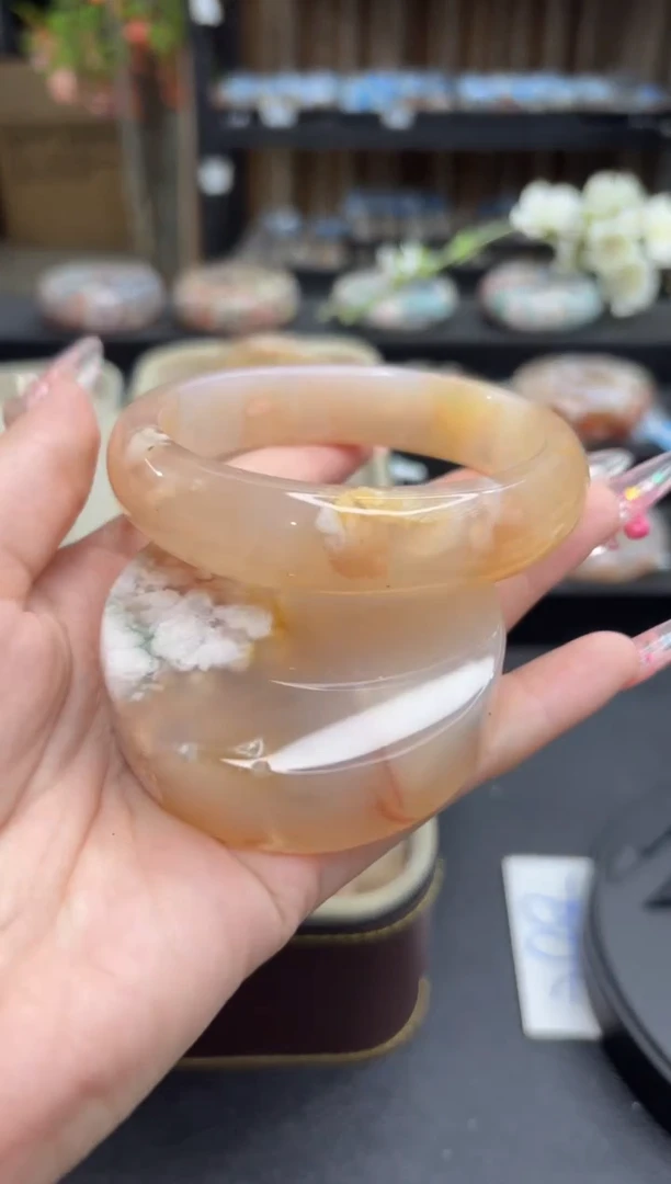 未镶嵌手镯石英质玉150(654圈赠送镯心)