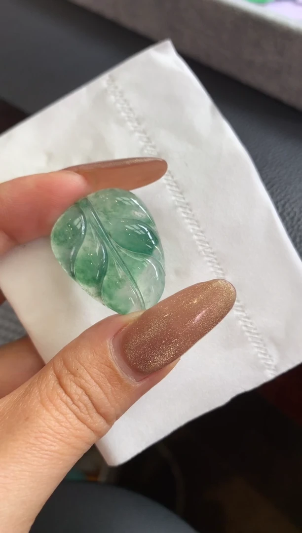 【闪购商品】定制翡翠未镶嵌翡翠