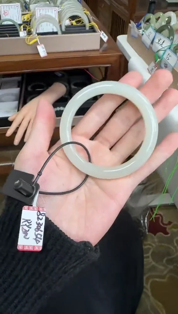未镶嵌手镯和田玉58