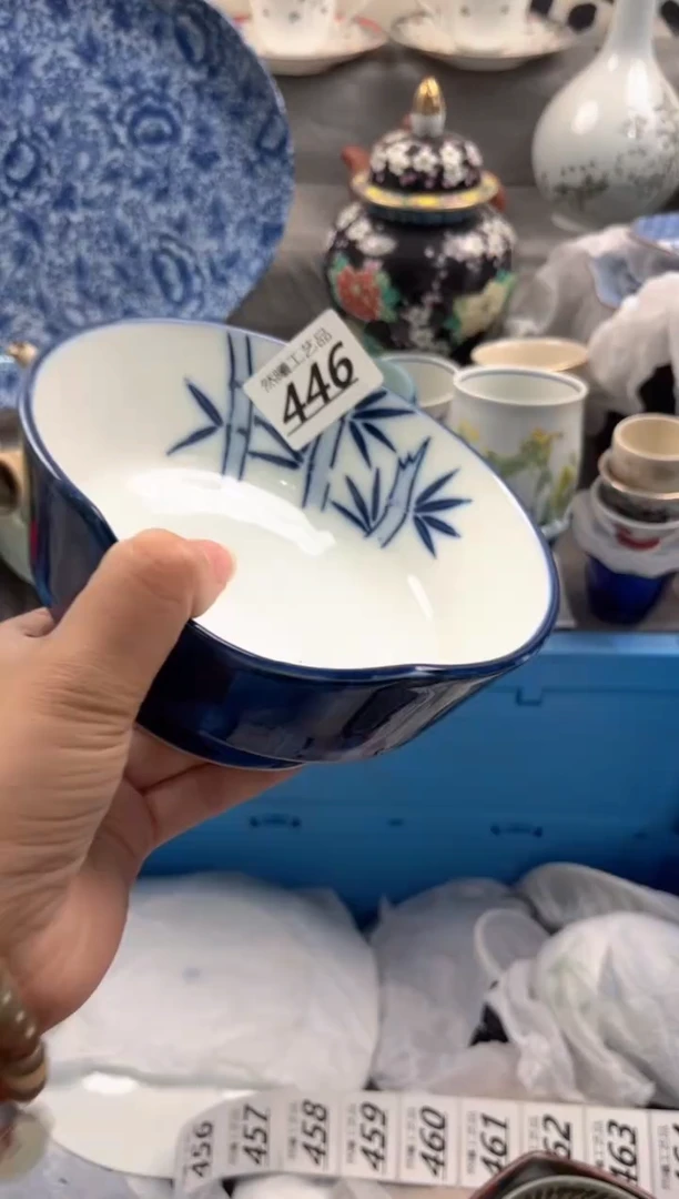 瓷片ℳ****⁰446