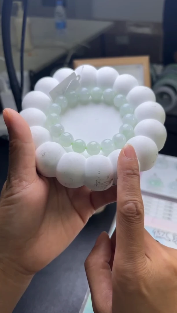 未镶嵌挂件翡翠多样性发一件CH136