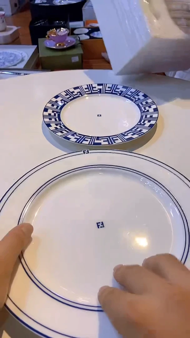 杯鸿辉家品牌瓷器，京东包邮！