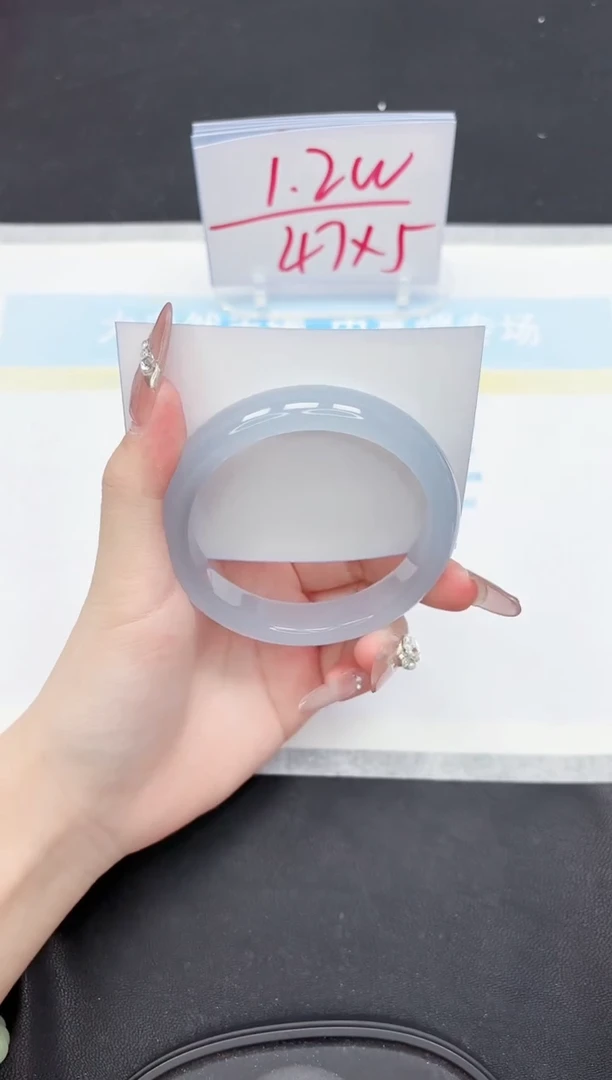 【闪购商品】石英质玉手镯未镶嵌165-60.1