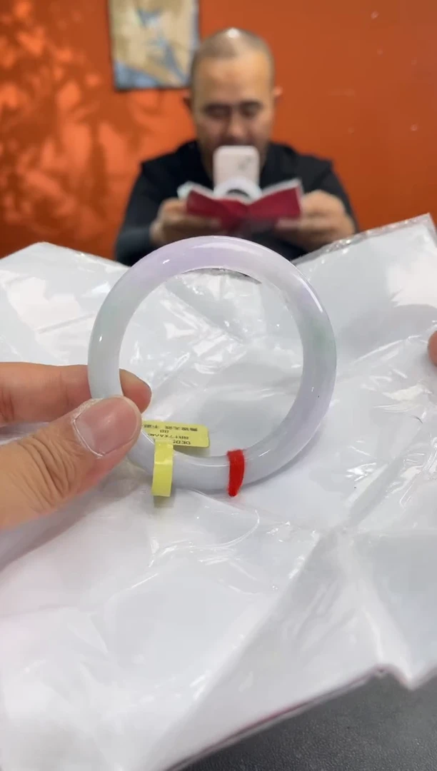 未镶嵌手镯翡翠25